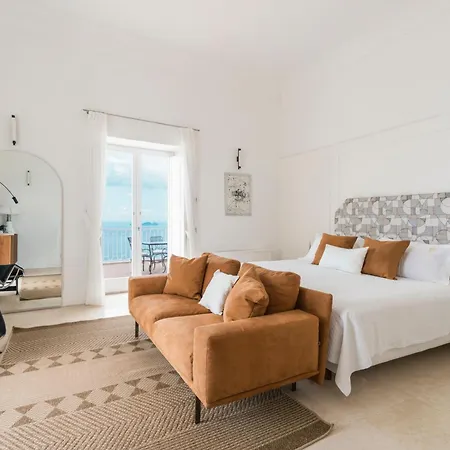 Magia 5* פוזיטנו